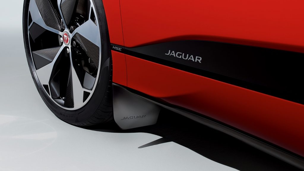 Hjulet til rød Jaguar