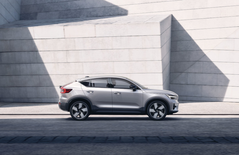 Sølvfarget volvo